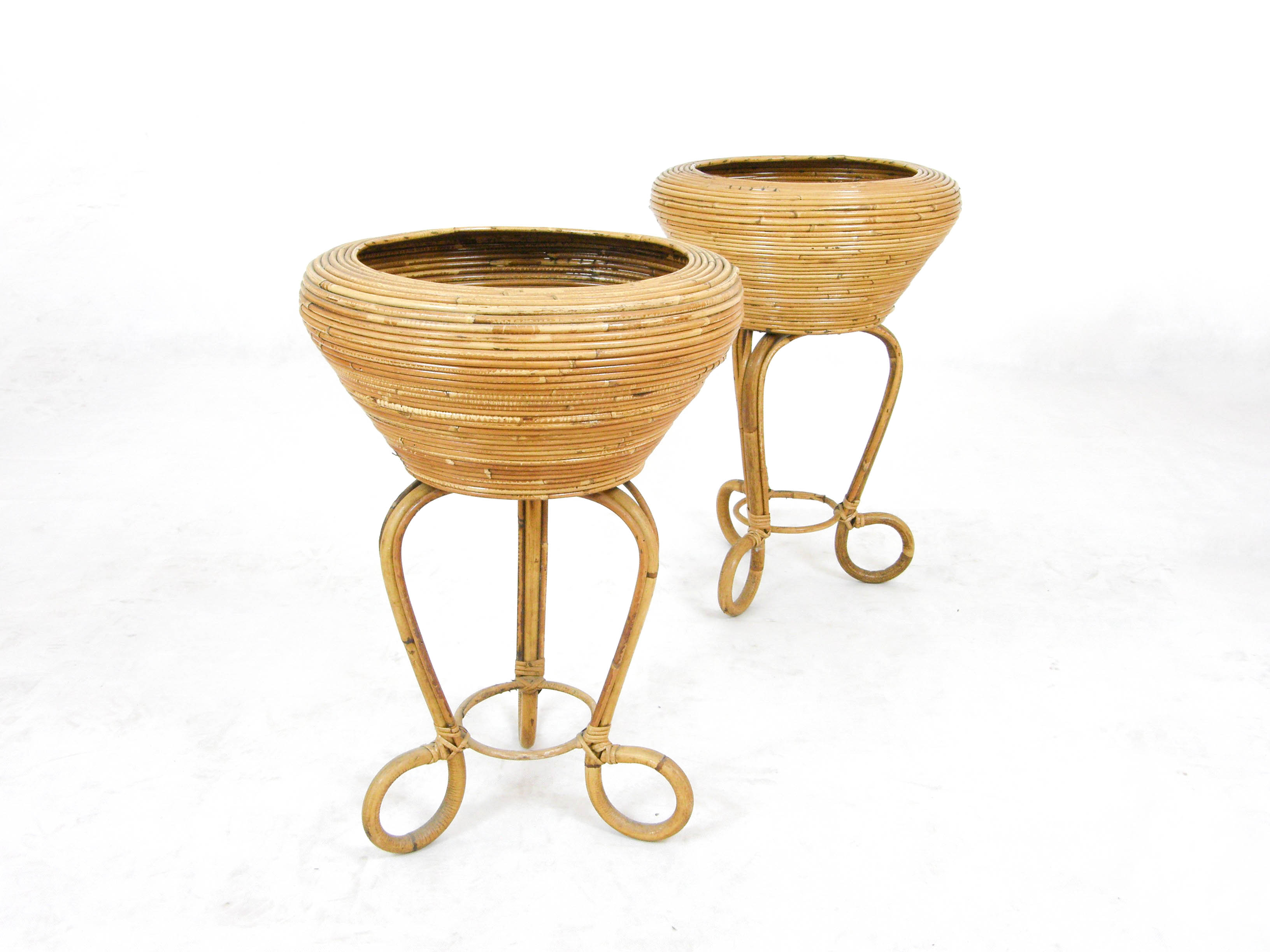 rattan planters âgé
