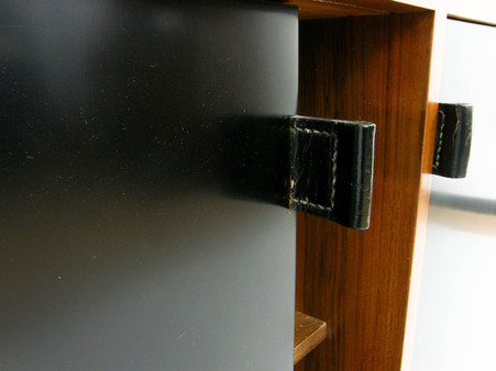 Knoll_sideboard_4